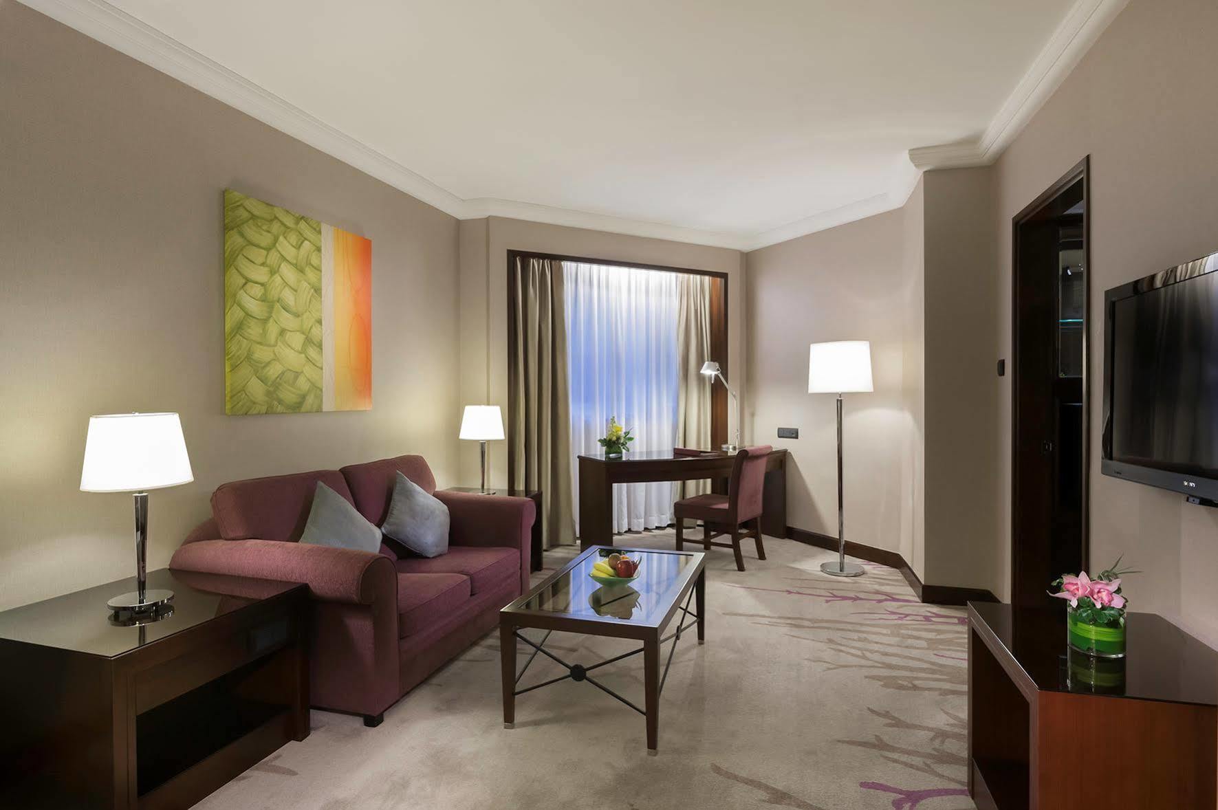Hotel, Marco Polo 4* Hong Kong